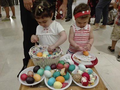 Честване на Великден в българското посолство в Кувейт