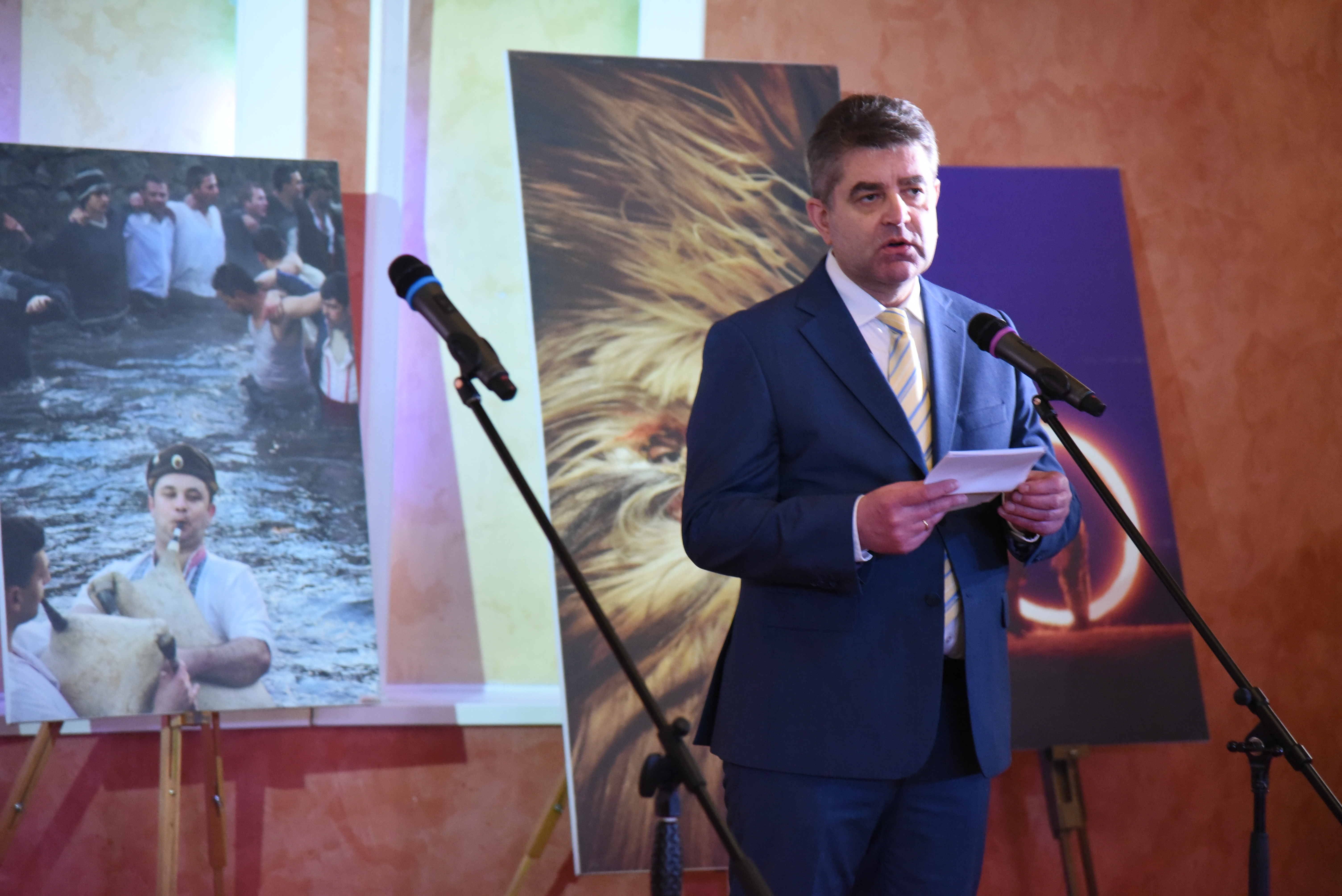 Честване на Националния празник на България - 3 март и Деня на храбростта и празника на Българската армия - 6 май