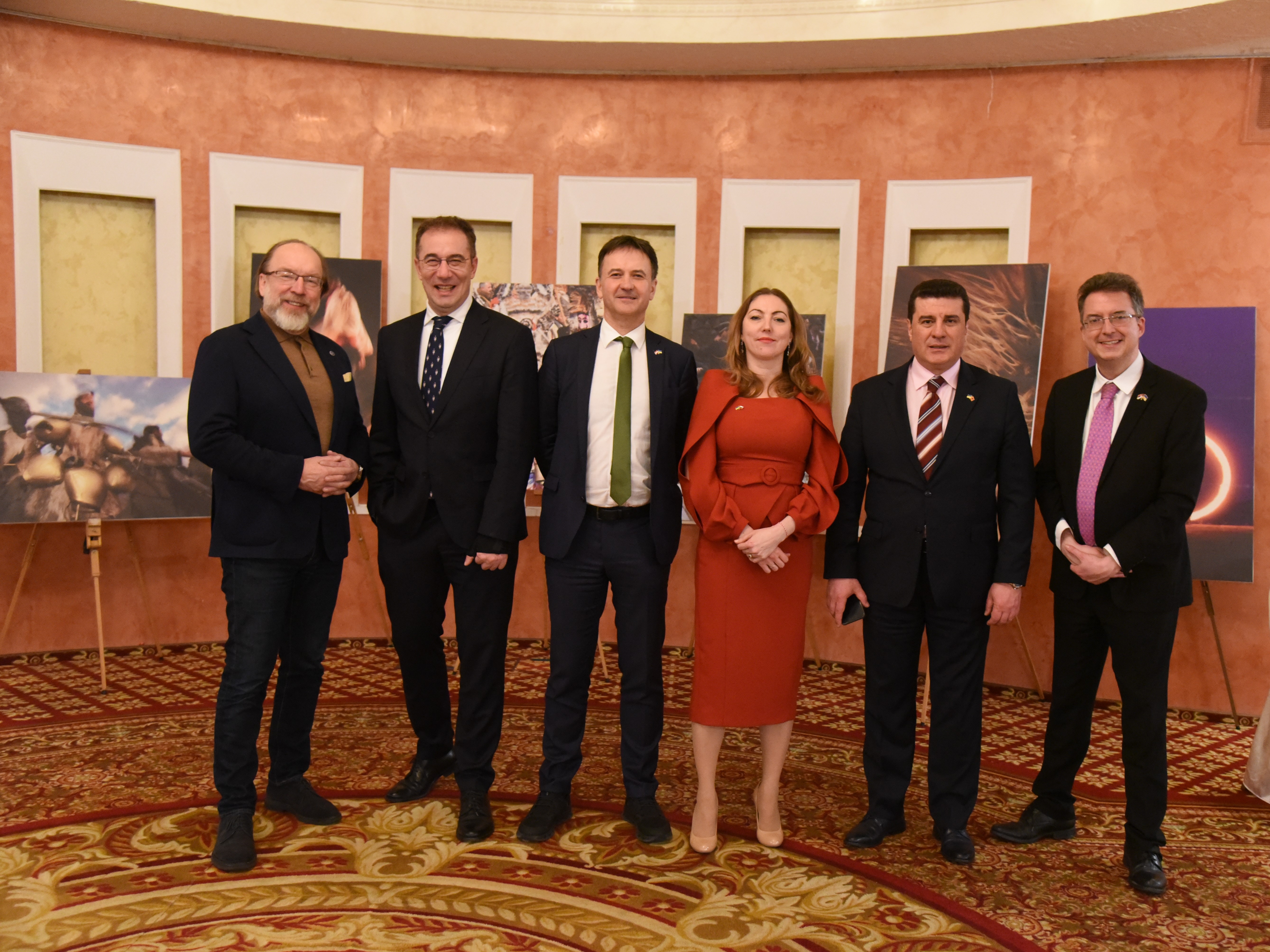 Честване на Националния празник на България - 3 март и Деня на храбростта и празника на Българската армия - 6 май