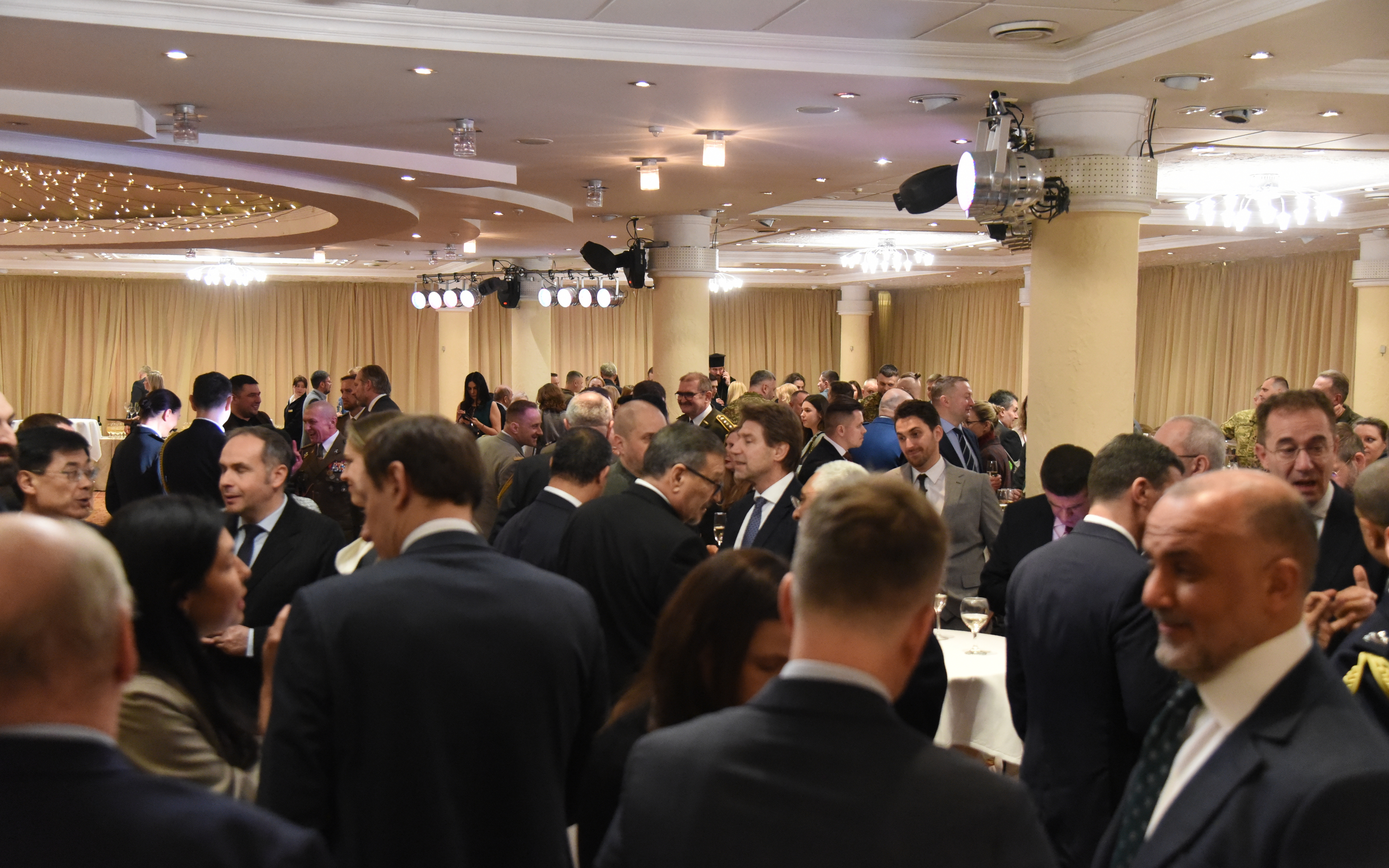 Честване на Националния празник на България - 3 март и Деня на храбростта и празника на Българската армия - 6 май