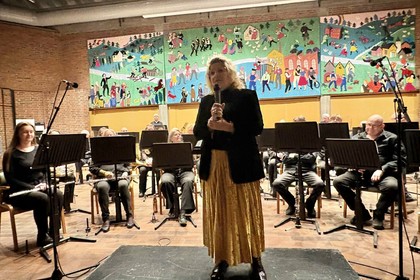 Изложбата „България и мозайките“ бе представена по време на концерт на български музикант в град Мьондален