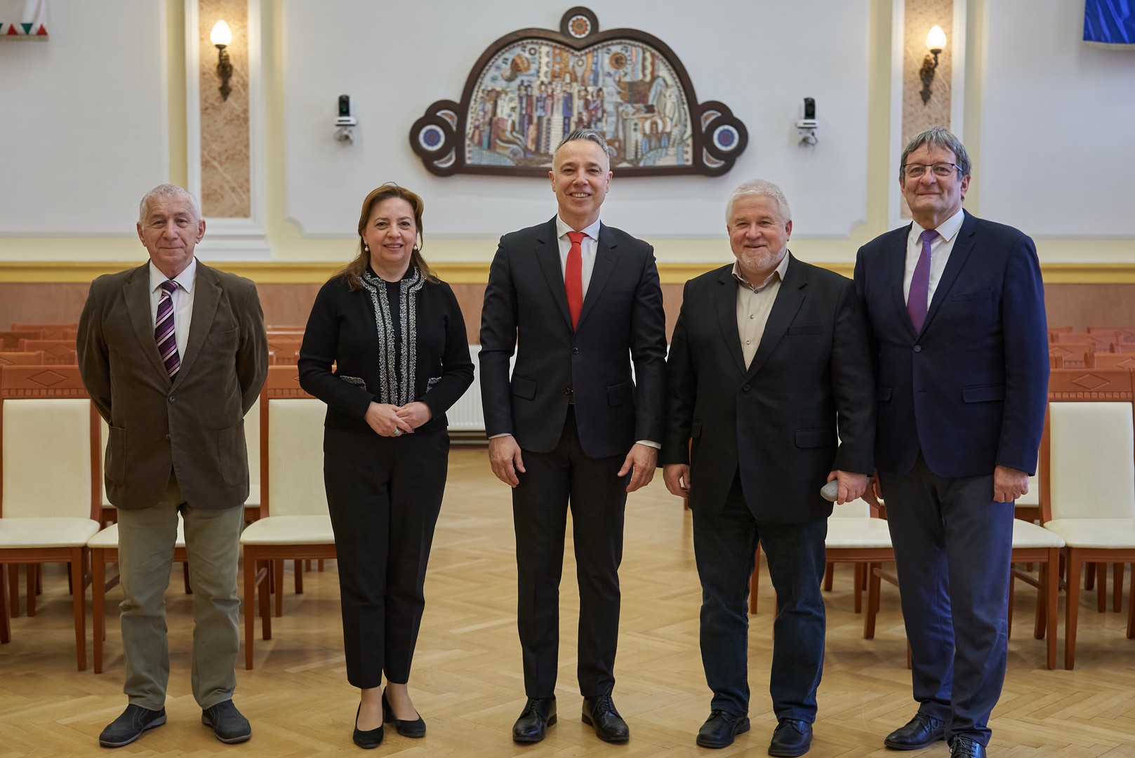 Среща на посланик Мария Ангелиева с Петер Гайда, кмет на XIX район на Будапеща – Кишпещ Отбелязване на Световния ден на водата на родопската чешма в Кишпещ