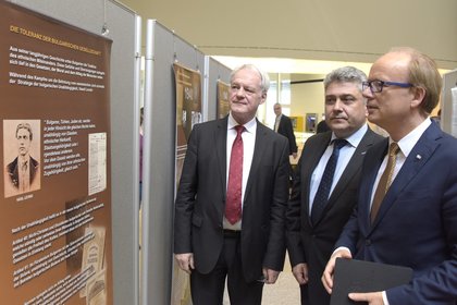 Представяне на изложбата "Силата на гражданското общество: Съдбата на евреите в България"