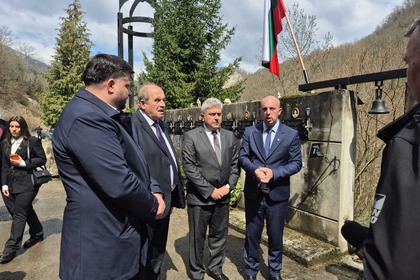 Възпоменателна церемония по повод 22-ата годишнина от трагедията при река Лим