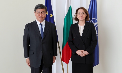 Среща на министър Нейнски с извънредния и пълномощен посланик на Япония в България