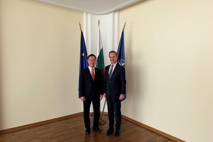 Среща на заместник-министър Ради Найденов с извънредния и пълномощен посланик на Република Корея в България