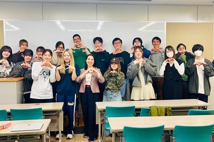 マリエタ・アラバジエヴァ大使による北海道大学訪問およびブルガリア語専攻学生との懇談