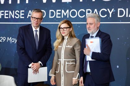 Министър Велислава Петрова: Укрепването на възпиращия и отбранителния потенциал на НАТО по източния фланг и в Черноморския регион е от съществено значение за България
