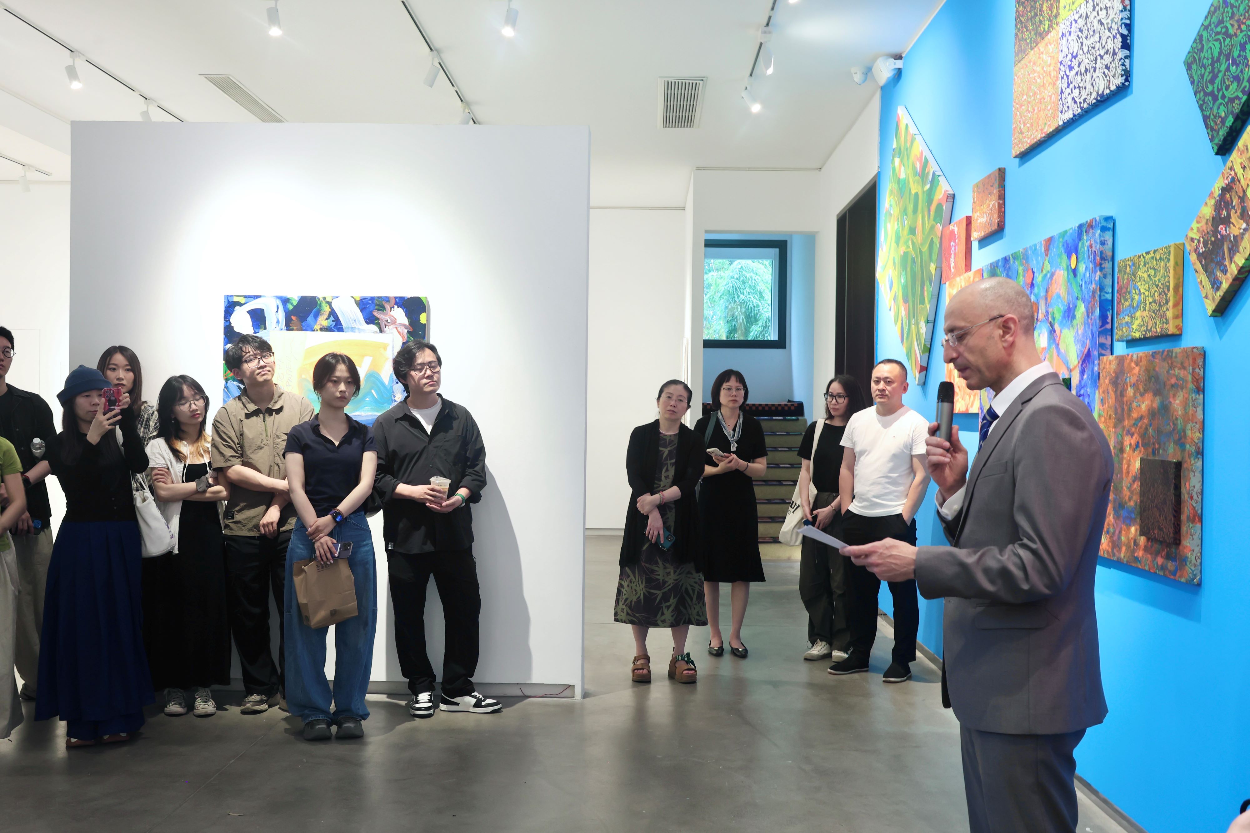 艺术家阿萨杜尔·马克洛夫宁波个展
