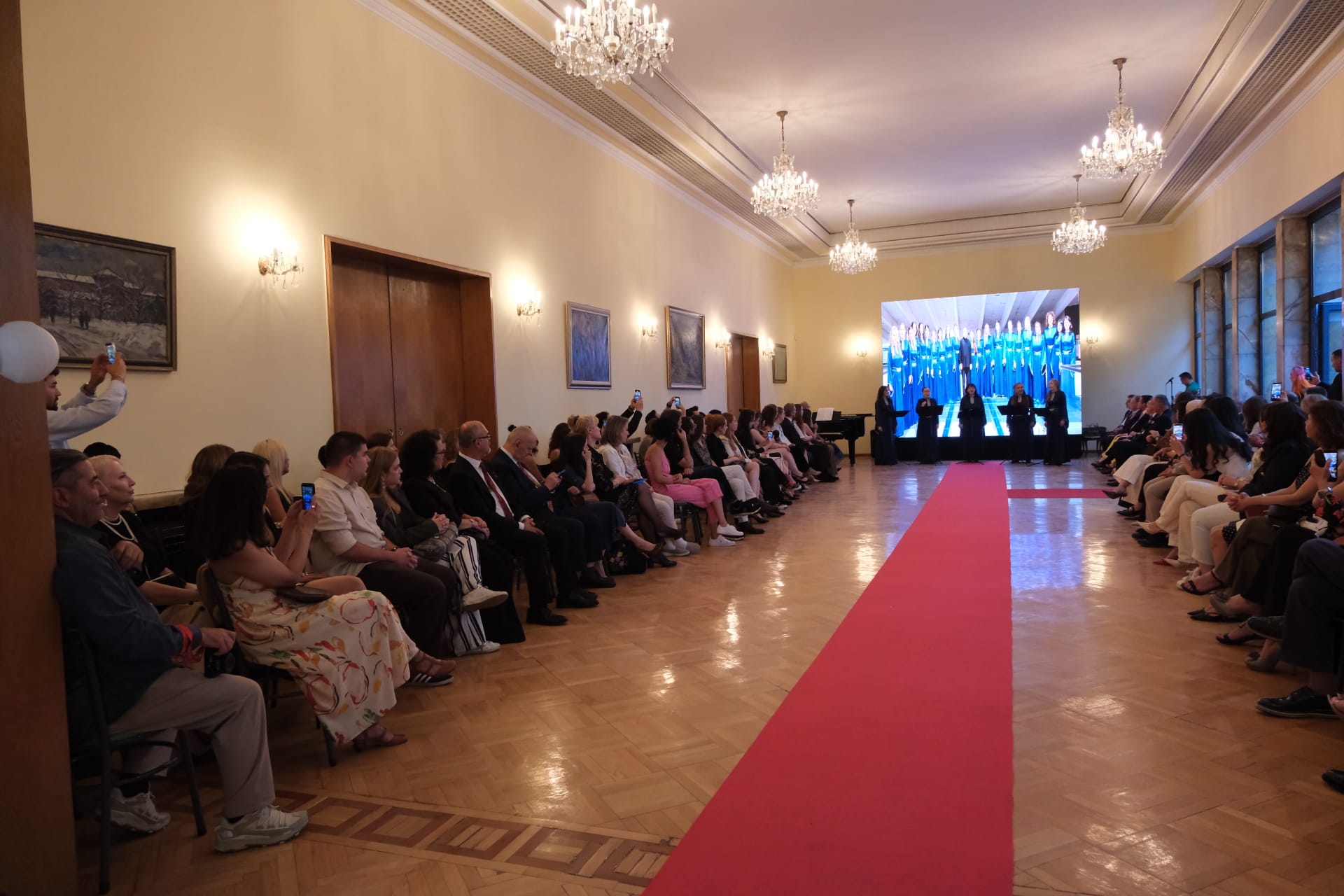 Ünlü Bulgar tasarımcısı İvan Donev'in Ankara Moda Haftası 2026 katılım