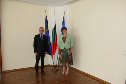Deputy Minister Ivanka Tasheva met with Georgian Ambassador to Bulgaria Zurab Khamashuridze