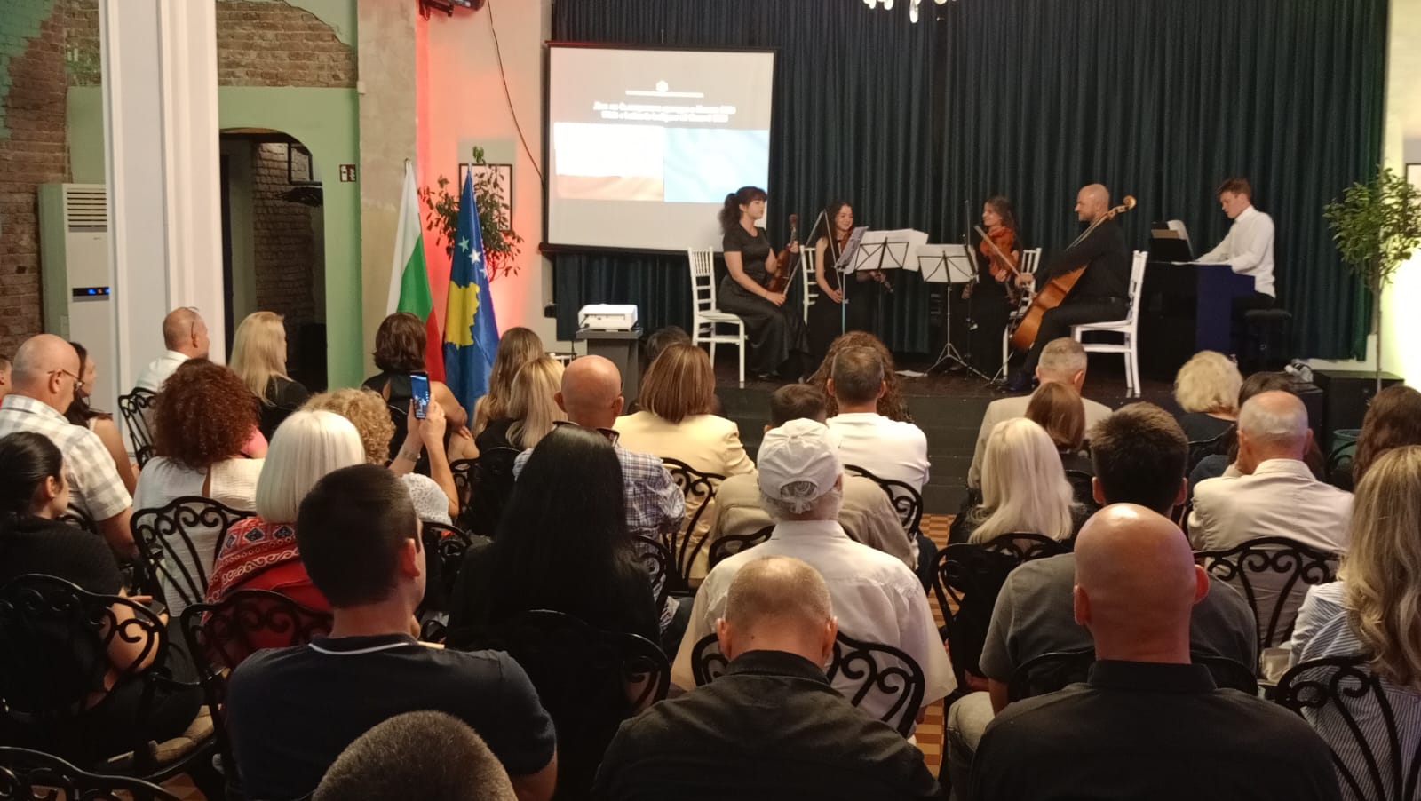 Класическата музика събра на една сцена млади български и косовски таланти
