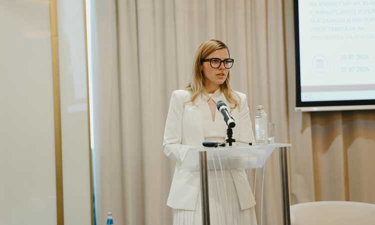 Министър Петрова закри годишната посланическа конференция
