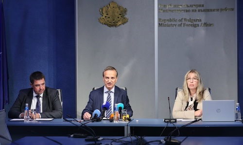 МВнР представи актуална информация за организацията на изборите за президент и вицепрезидент извън страната