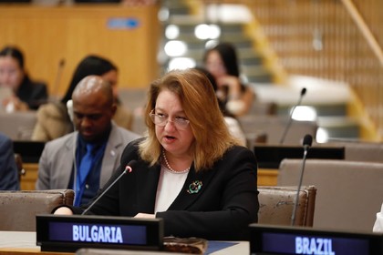 Посланик Гергана Караджова участва във Второто редовно заседание на Изпълнителния съвет на ООН – Жени