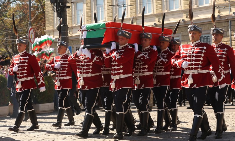 Minister of Foreign Affairs Velislava Petrova participates in welcoming the mortal remains of Tsar Samuil