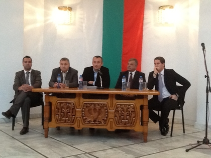 Opportunity for dialogue with our neighbors helps to overcome many difficulties