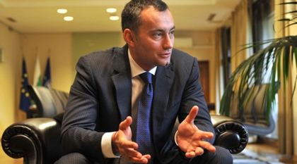 Николай Младенов, министър на външните работи: Няма да позволим Македония да ни отнема историята