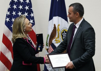Nickolay Mladenov held talks with Hillary Clinton