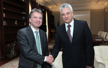 Prime Minister and Foreign Minister Marin Raykov held talks with the Ambassador of France