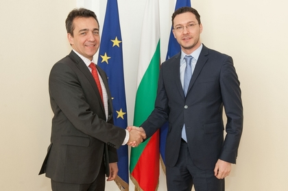 Minister Daniel Mitov met with the French Ambassador