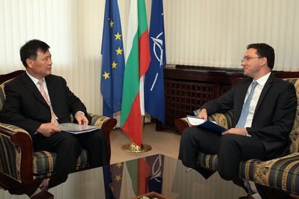 Meeting of Minister Daniel Mitov with the Ambassador of China