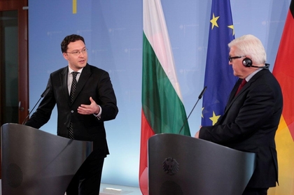 Minister Daniel Mitov meets with his German counterpart Frank-Walter Steinmeier