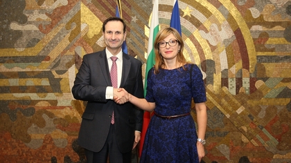 Ekaterina Zaharieva conferred with Croatian Parliament Foreign Affairs Committee Chairperson Miro Kovač