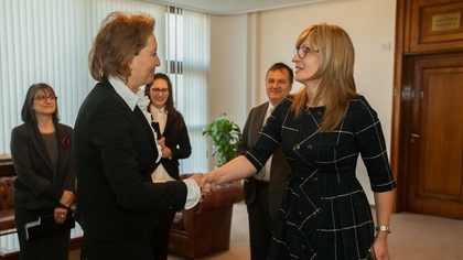 Ekaterina Zaharieva Discusses Migration Issues with International Organisation for Migration Deputy Director General