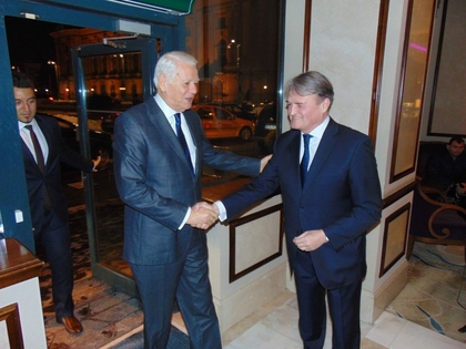 Romanian Foreign Minister attends reception marking March 3 in Bucharest