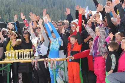 Minister Zaharieva Entered Diplomats’ Skiing Race and Presented Prizes to the Best