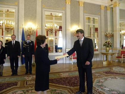 Посланик Бисерка Бенишева връчи акредитивните си писма