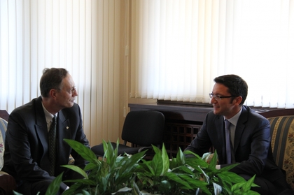 Кристиан  Вигенин се срещна с представителя на ВКБООН в България