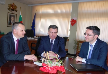  Министър Вигенин обсъди в Благоевград трансграничните проекти