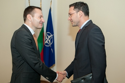Среща на Министър Даниел Митов с посланика на Румъния