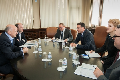 Министър Даниел Митов се срещна с изпълнителния директор на Европейския фонд за демокрация