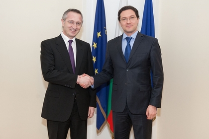 Среща на министъра на външните работи Даниел Митов с посланика на Република Армения