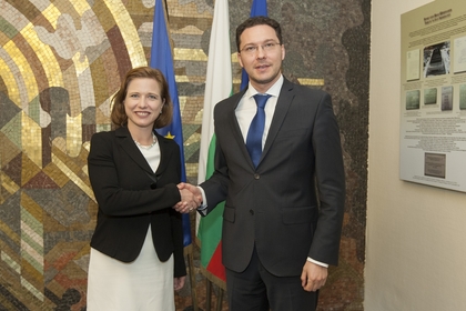 Среща на министър Даниел Митов с председателя на Националния съвет  на Парламента на Конфедерация Швейцария Криста Марквалдер