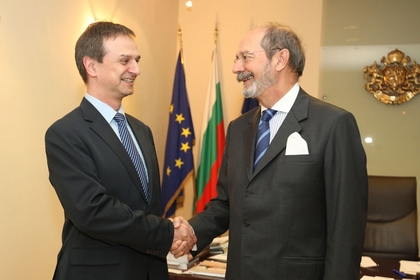 Среща на министър Ради Найденов с посланика на Испания Хосе Луис Тапиа Висенте 