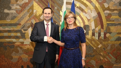 Екатерина Захариева се срещна с председателя на външната комисия в парламента на Хърватия Миро Ковач