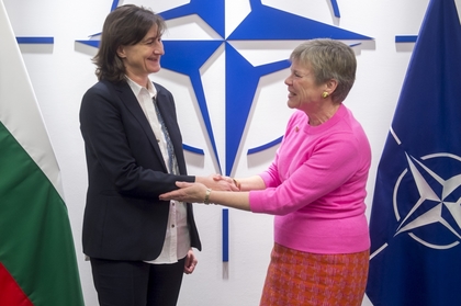 Заместник-министър Кралева се срещна със заместник-генералния секретар на НАТО
