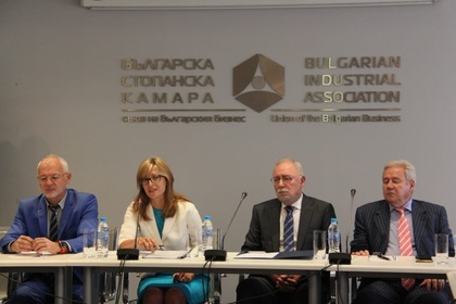 Екатерина Захариева: Сред основните задачи на българската дипломация е да подпомага бизнеса