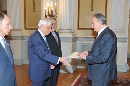 Посланикът ни в Гърция връчи акредитивните си писма