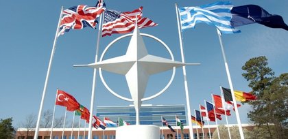Награждаване на участниците в конкурса за есе, организиран от посолството в Кишинев