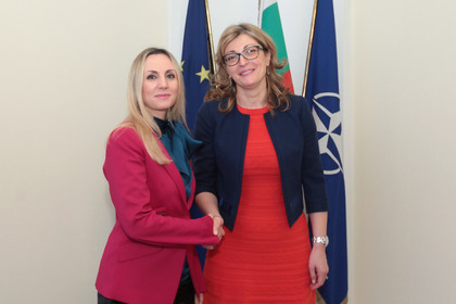 Foreign Minister Zaharieva: “We Are Ready to Help Albania with Expertise in EU Negotiations”