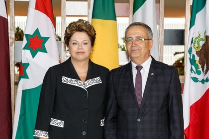 Посланик Чавдар Николов връчи акредитивните си писма на президента на Бразилия Дилма Русев