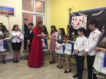 131 училище "П.К.Яворов" в Ереван и посолството ни отбелязаха Трети март и Баба Марта