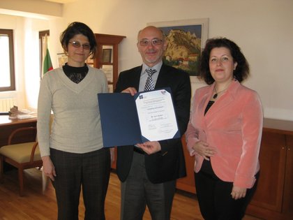 Българското посолство в Скопие с грамота за участие в благотворителен проект