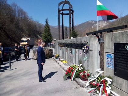 Възпоменателна церемония по повод 15 г. от гибелта на 12 български деца в река Лим