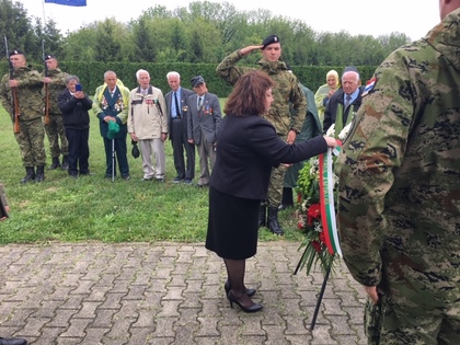 Български висши военни и дипломати поднесоха венци на българското военно гробище във Вуковар